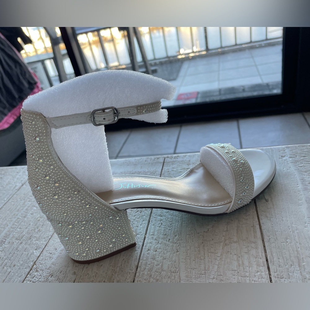 Betsey Johnson Pearl Heels